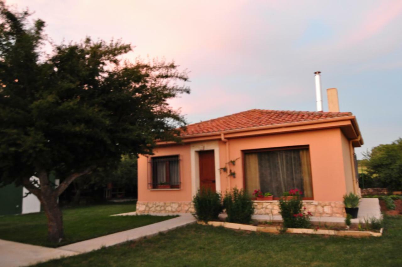 El Jardin De Manuela Vila Santibanez del Val Exterior foto